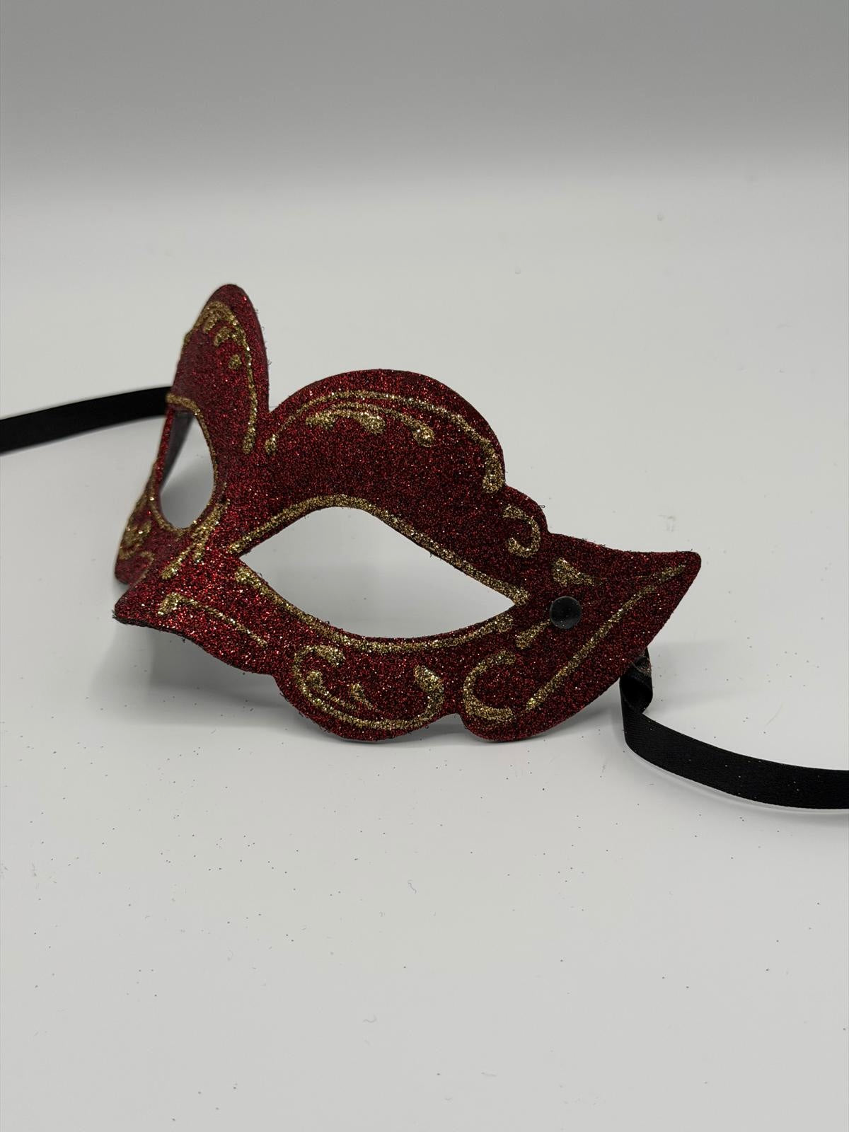 Rood Glitter Masker. Venetiaans Masker Rood Met Gouden Glitters