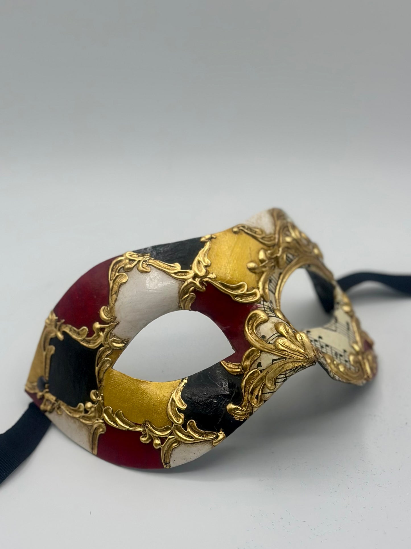 Conjunto de Máscaras Venecianas para Pareja – Máscaras Barrocas con Notas Musicales