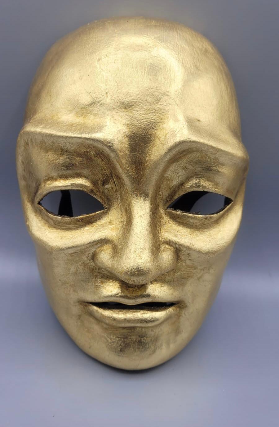 Set of eyes wide shut The priest mask and red cape - Halloween outfit - Masquerade outfit