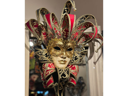 Venetiaans Jester masker in rood en zwart fluweel