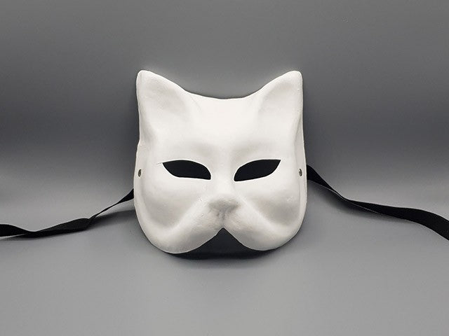 Blank mask of a Venetian Cat