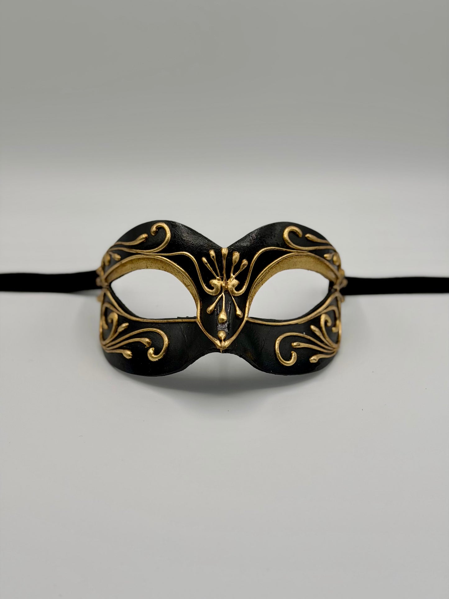 Venetiaanse Maskers voor Koppels Zwart Goud – Luxe Barok Set