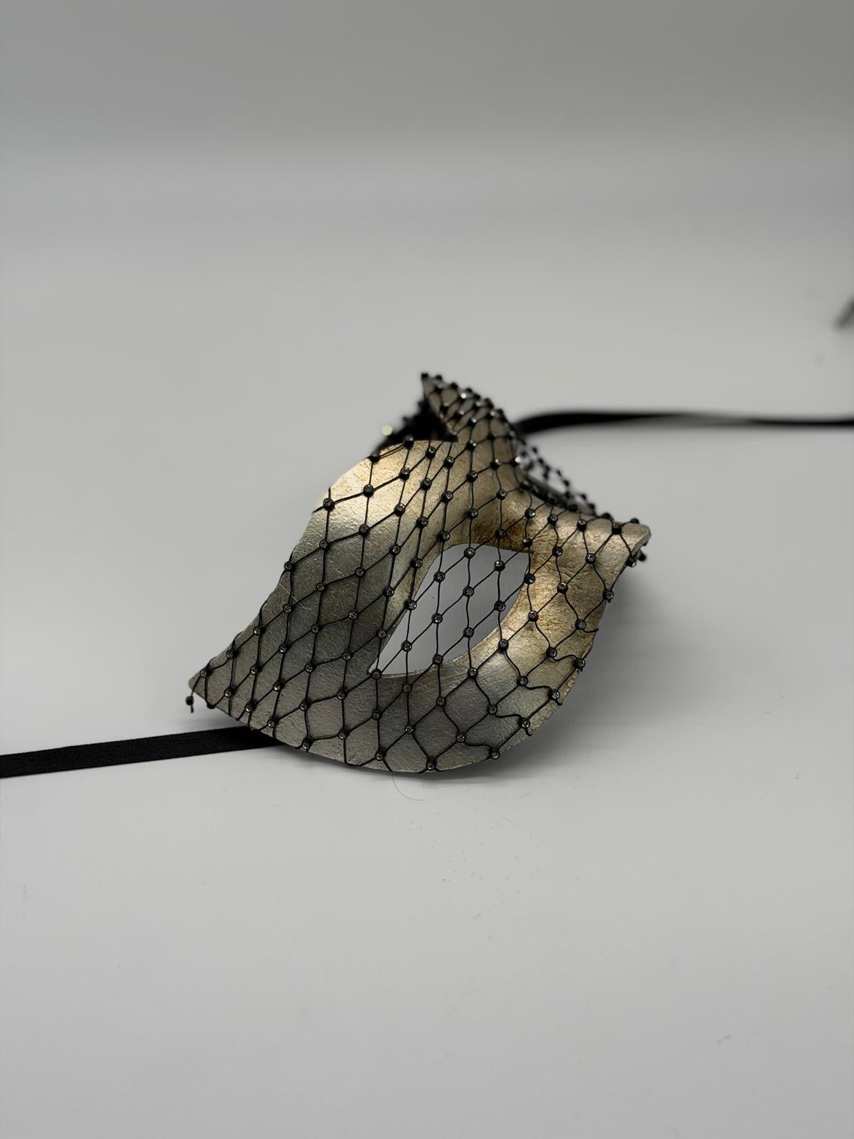 Zilveren Venetiaans Masker met Kristalnet Overlay
