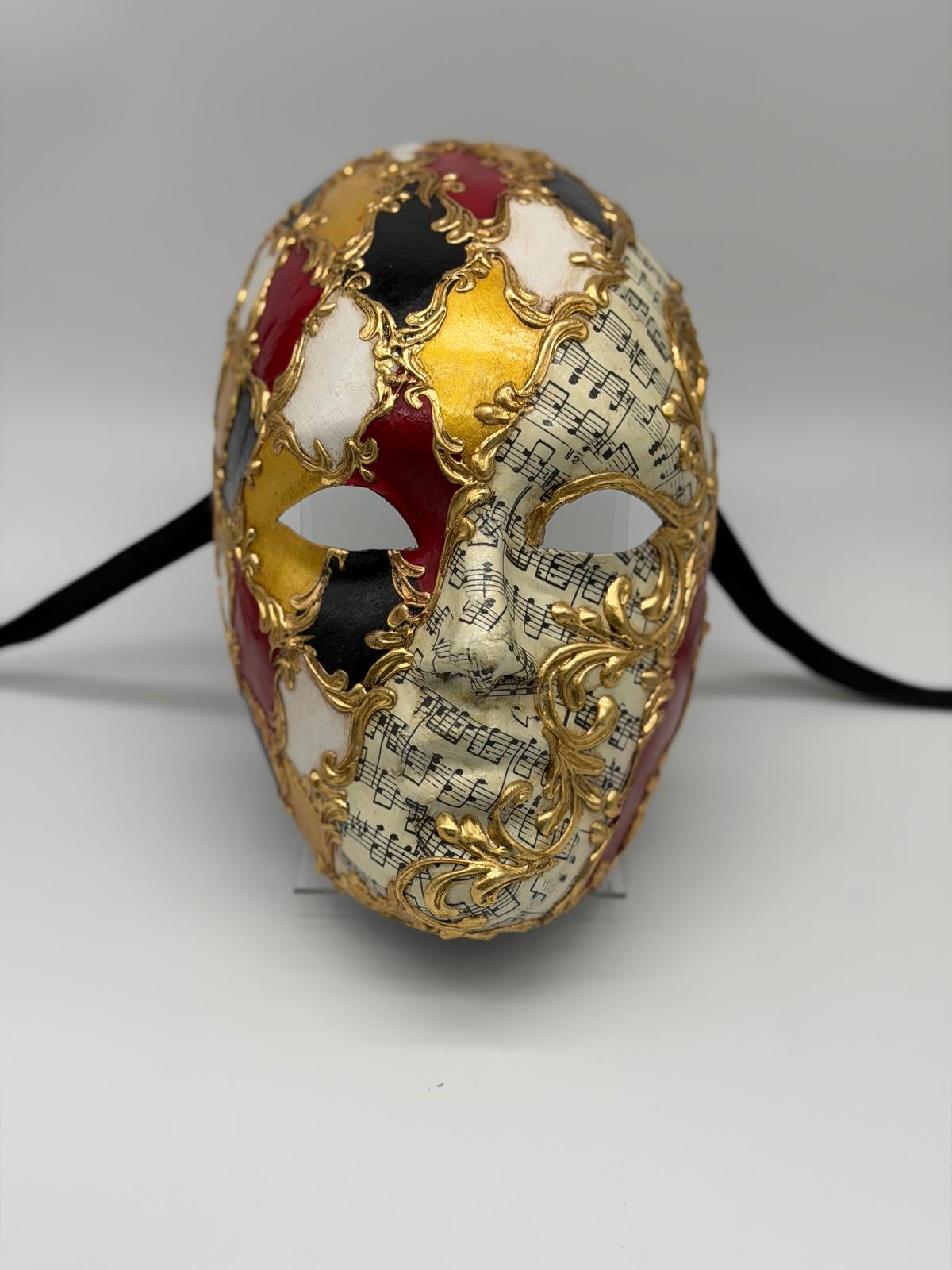 Máscara Barroca de Rostro Completo con Notas Musicales
