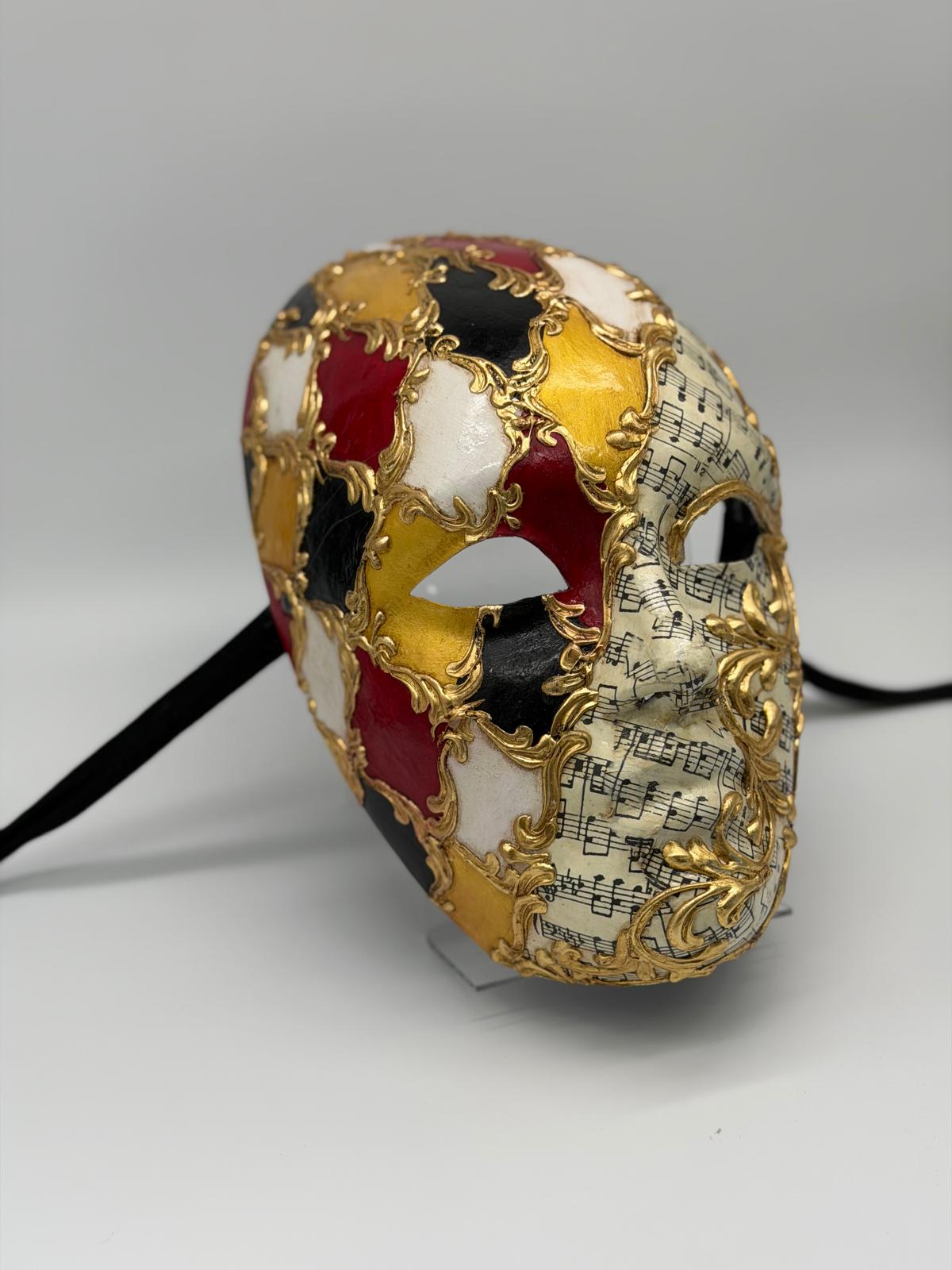 Máscara Barroca de Rostro Completo con Notas Musicales