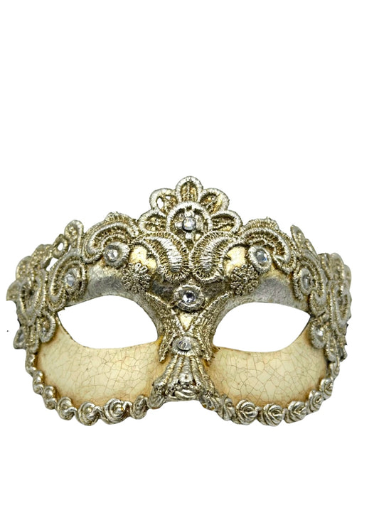 Venetian ball mask for a lady in silver lace