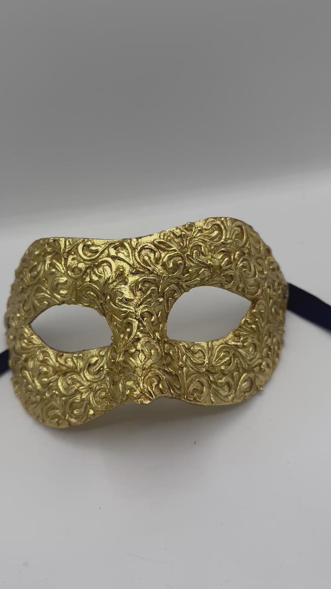 Luxury colombina mask in gold - Masquerade mask – MaskshopVenice.com